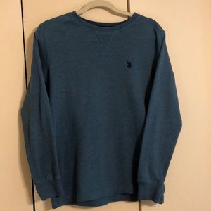 Long-sleeve men’s Henley shirt